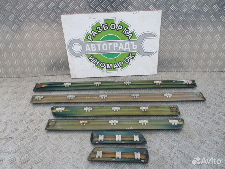 Молдинги дверей Mercedes Benz W210 1999г