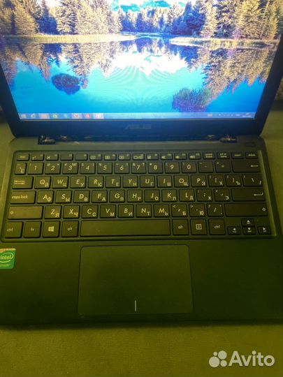 Нетбук asus