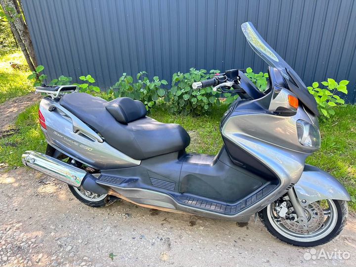 Suzuki Burgman (SkyWave) 650, 2011