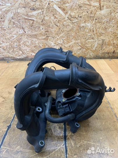 Коллектор впускной Ford Focus 2 shda 2008