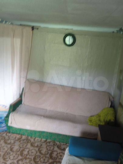 Дом 32,7 м² на участке 10 сот.