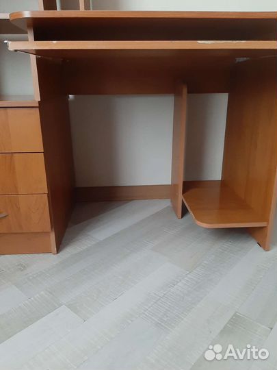 Компьютерный столик бу