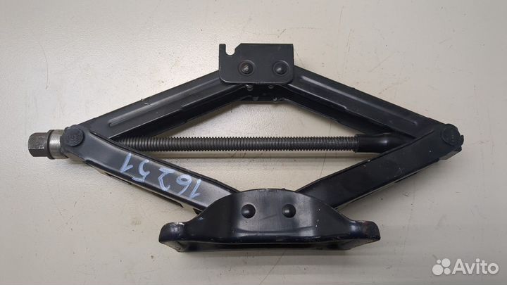 Домкрат Ford Fusion USA, 2013