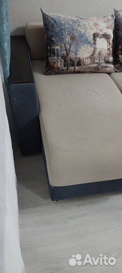 Угловой диван бу