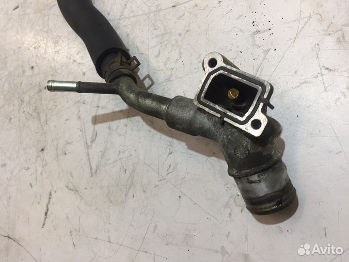 Фланец двигателя системы охлаждения