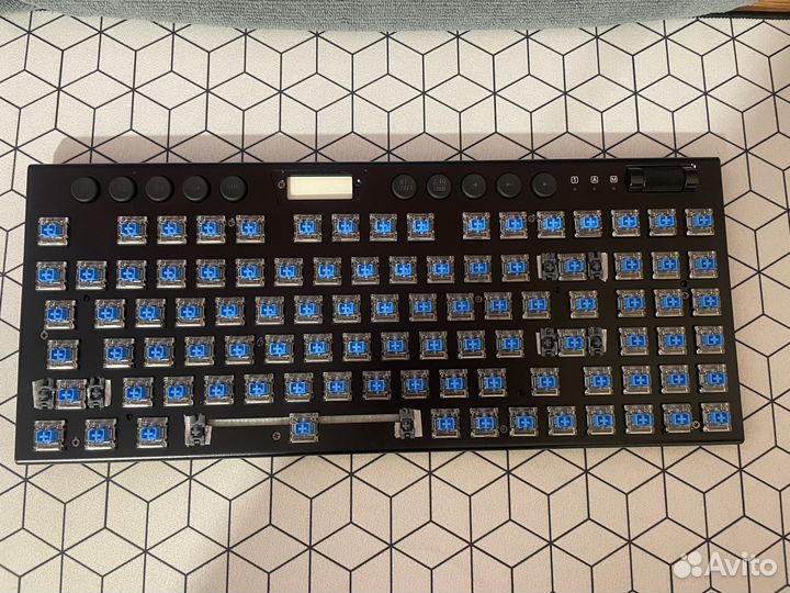 Механическая клавиатура Redragon Yi Pro