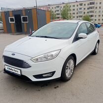 Ford Focus 1.6 AMT, 2019, 64 600 км, с пробегом, цена 1 599 000 руб.