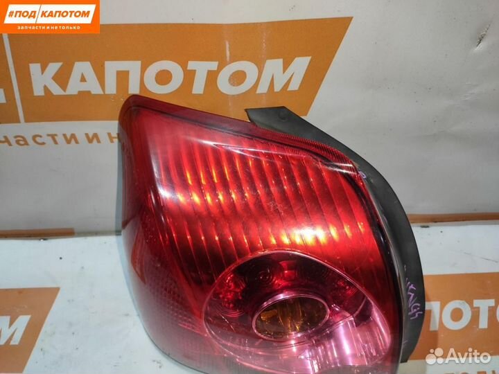 Фонарь задний левый Toyota Avensis 2 (T250) 2004