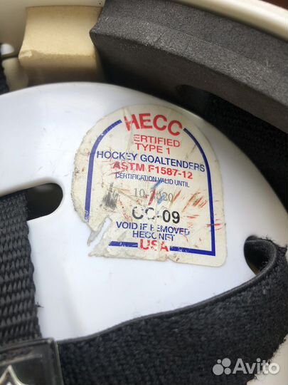 Шлем хоккейного вратаря