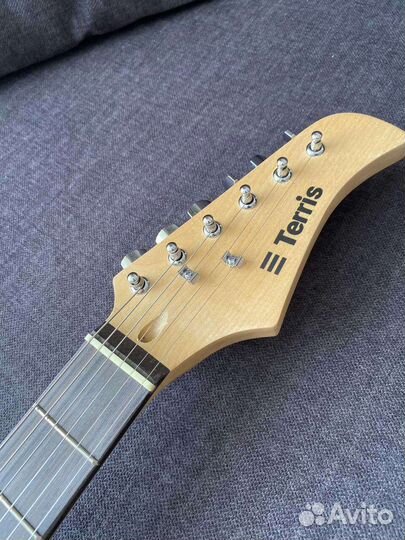 Электрогитара