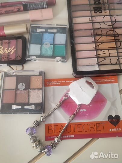 Набор косметики пакетом