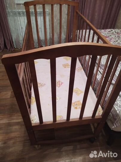 Детская кроватка