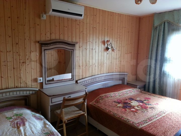 Комната 25 м², 1/3 эт.