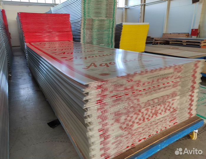 Сотовый поликарбонат 4мм Адонис 550 г/м2