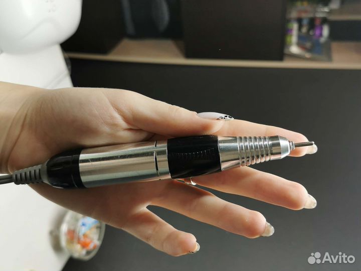 Аппарат для маникюра и лампа