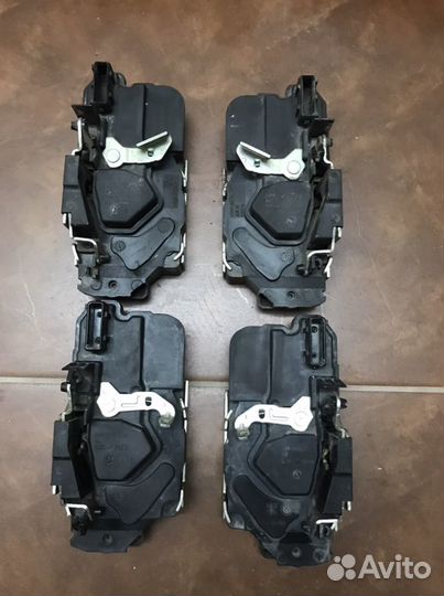 Замок двери Лада Гранта