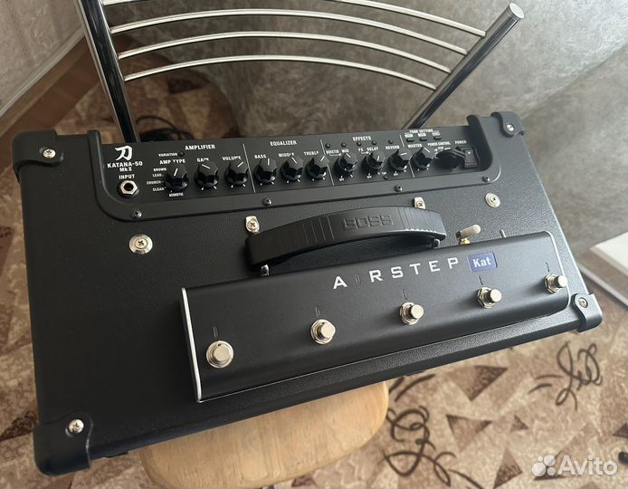 Boss Katana 50 MK2/Xsonic Airstep/стойка OnStage