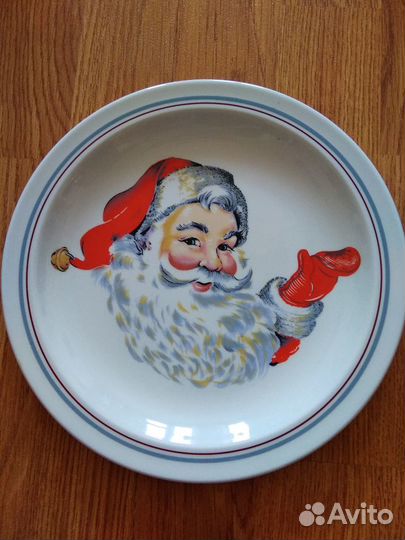 Сувенирные тарелки и вазочки