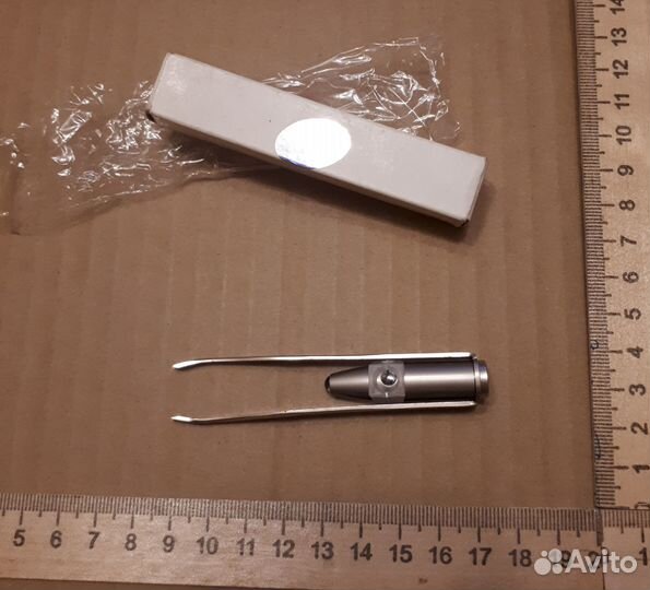 Пинцет и карандаш для бровей