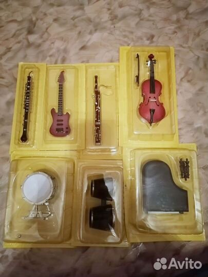 Музыкальные инструменты в миниатюре