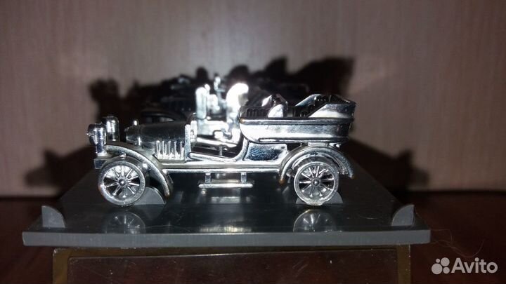 Сувенирный набор автомобилей фиат Руссо- Балт