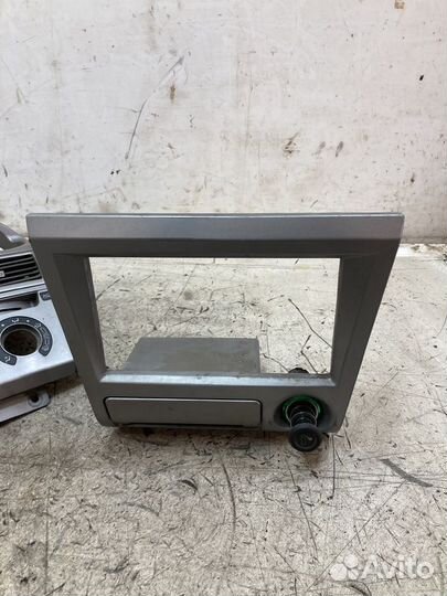 Накладка декоративная на панель FAW Vita