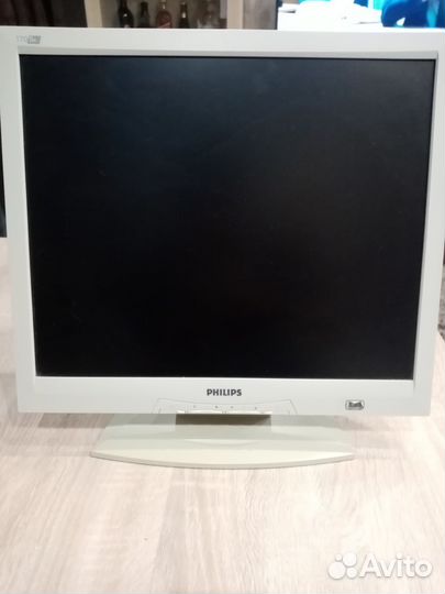 Монитор Philips 170s4