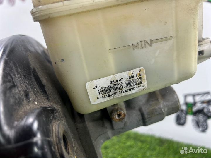 Главный тормозной цилиндр Toyota Sequoia XK60