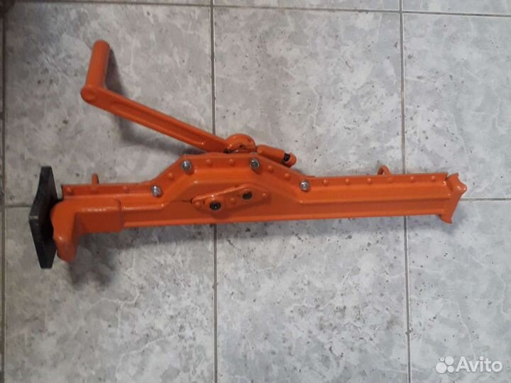 Домкрат реечный др 3,0т