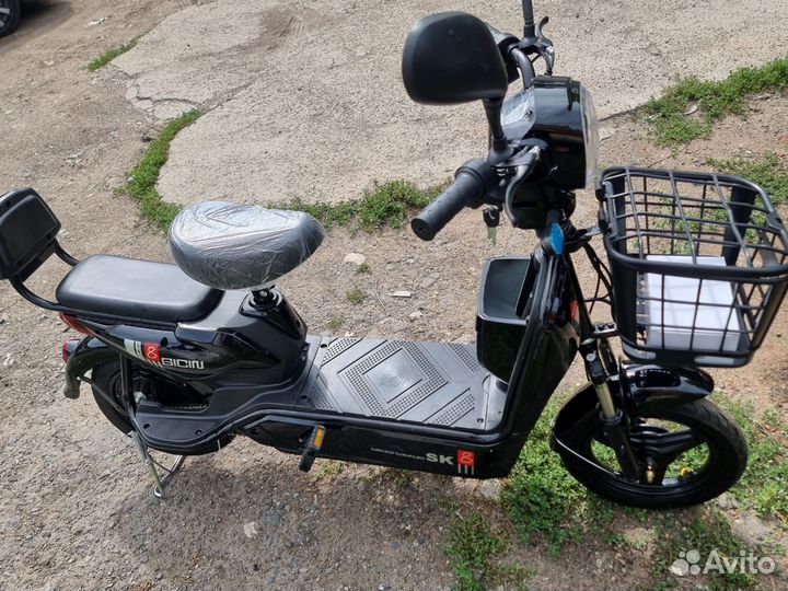 Электровелосипед мопед с педалями 8SK 350W черный