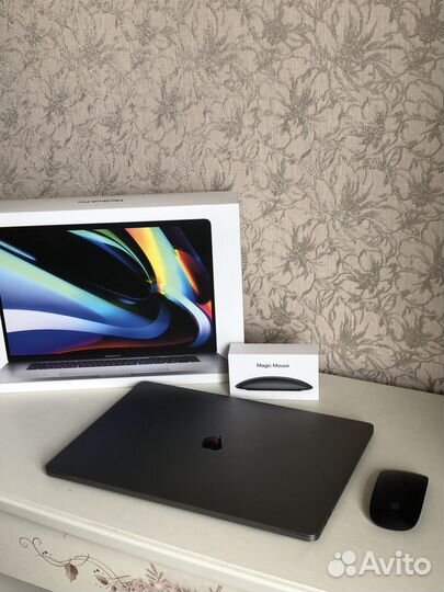 Apple Macbook Pro 13 inch 2019