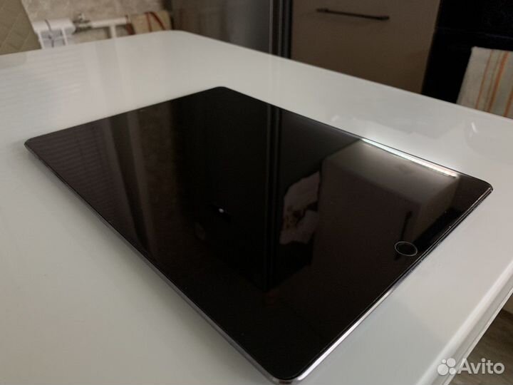 iPad pro 12.9 (2 gen) 2017 64gb