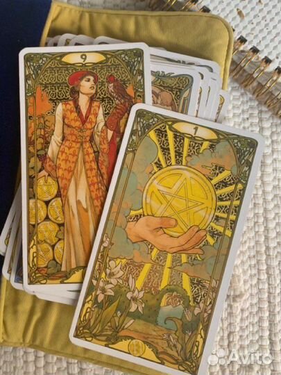 Гадание на картах, таролог, ведающая