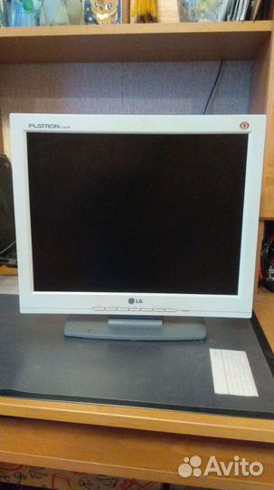 Монитор LG Flatron