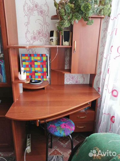 Компьютерный стол