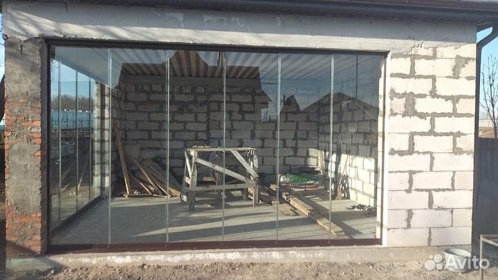 Безрамное остекления террасы, беседки, веранды