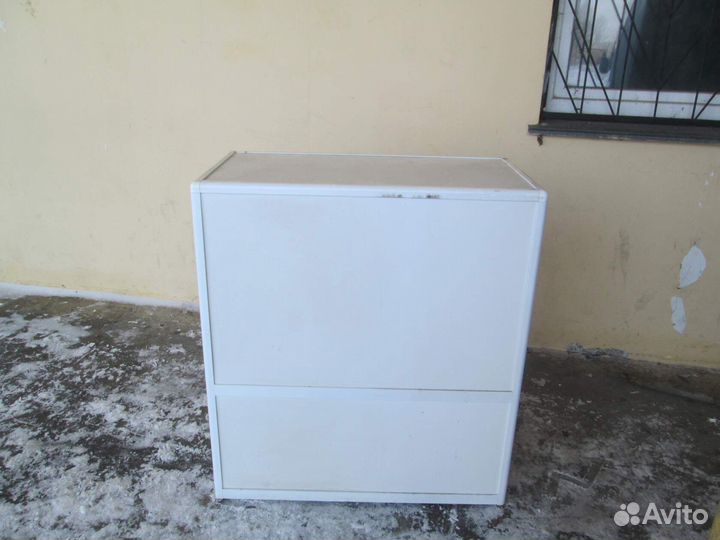 Стеклянная витрина