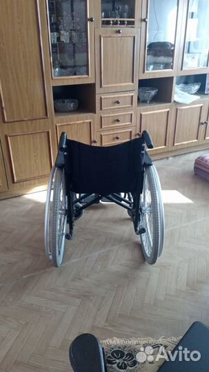 Инвалидное кресло