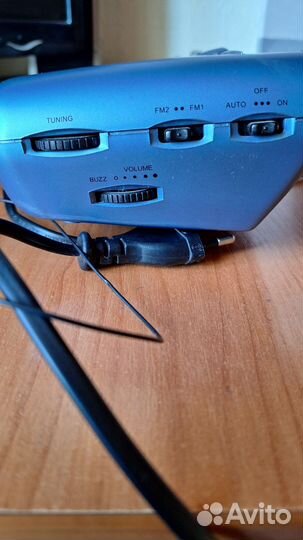 Часы с приёмником и проекцией времени