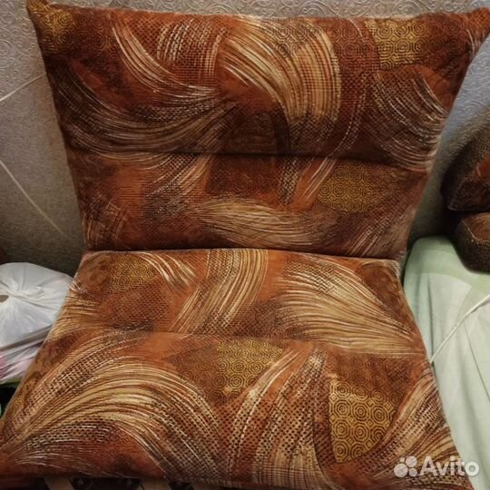 Диванные подушки бу