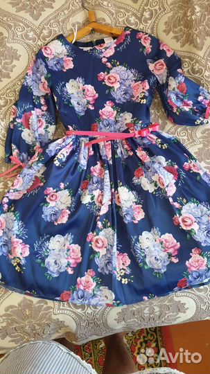 Платье для девочки нарядное