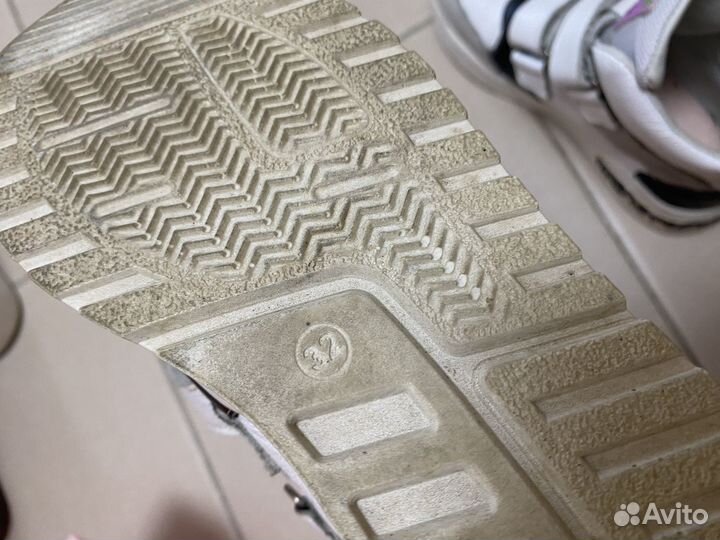 Кроссовки котофей