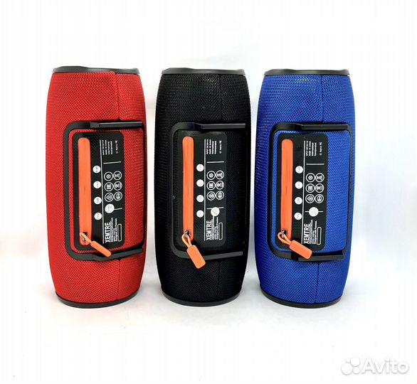 Беспроводная портативная колонка с ремешком черная