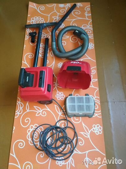 Пылесос Sanyo SC 505E