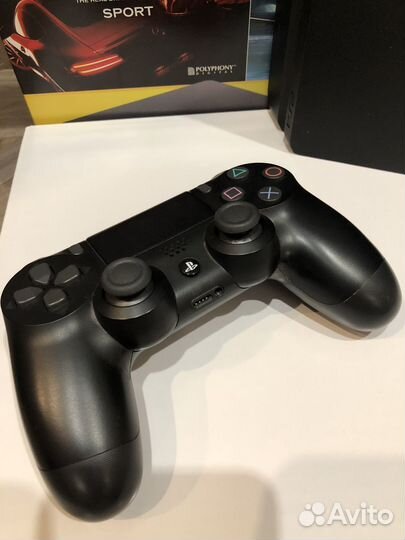 Sony PS4 1тб (как новая)