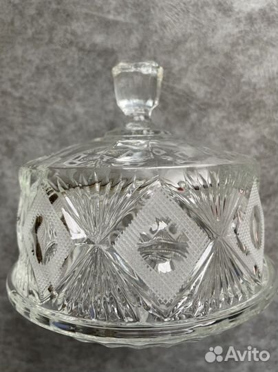 Хрустальное изделие