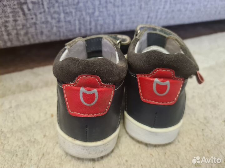 Демисезонные кожаные ботинки Котофей 21 размер