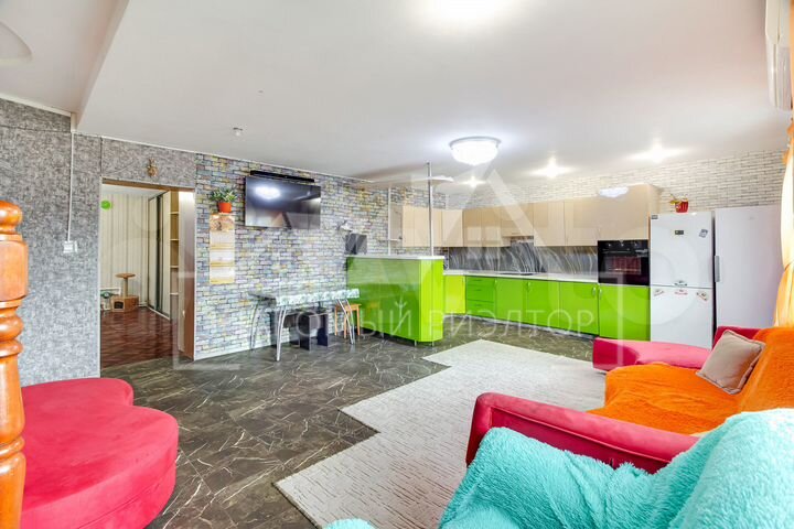 Дом 126 м² на участке 11 сот.