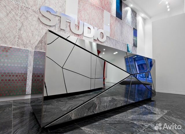 Зеркальная Стойка ресепшн для администратора