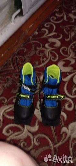 Ботинки лыжные